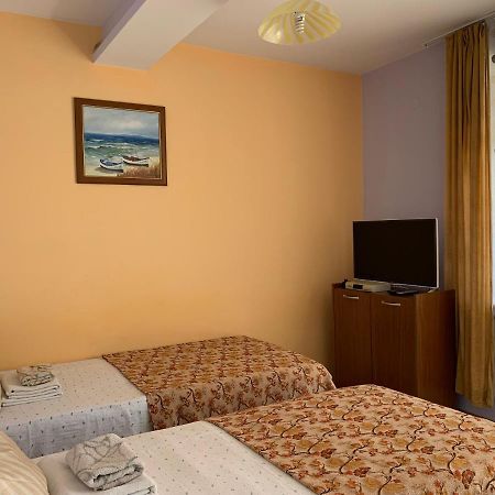Guest House “Olesya” 奥布佐尔 外观 照片