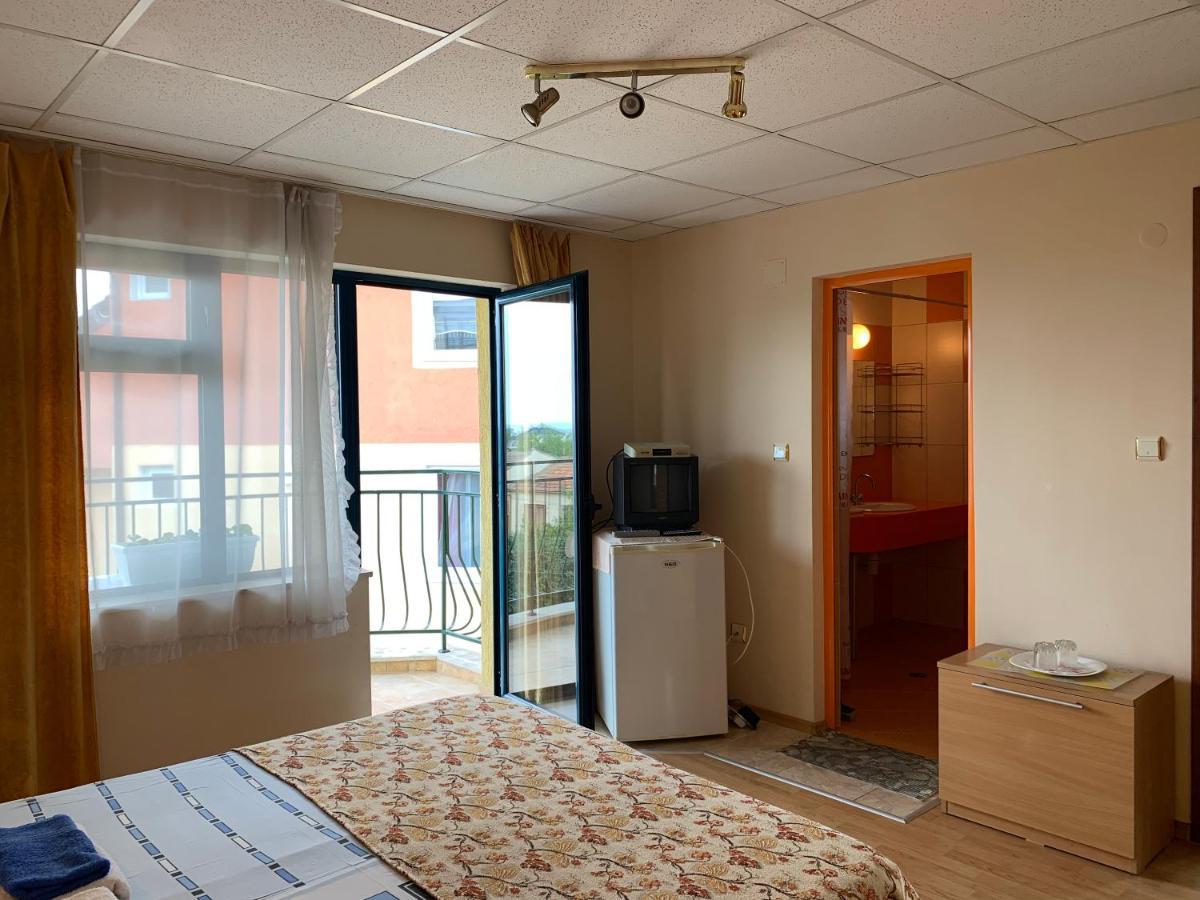 Guest House “Olesya” 奥布佐尔 外观 照片