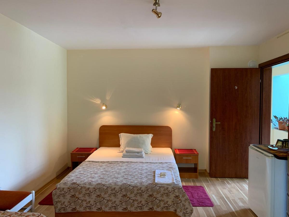 Guest House “Olesya” 奥布佐尔 外观 照片