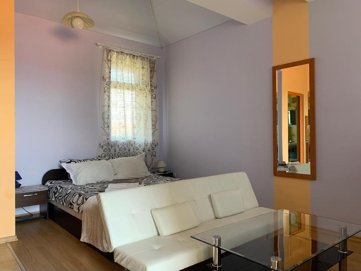 Guest House “Olesya” 奥布佐尔 外观 照片