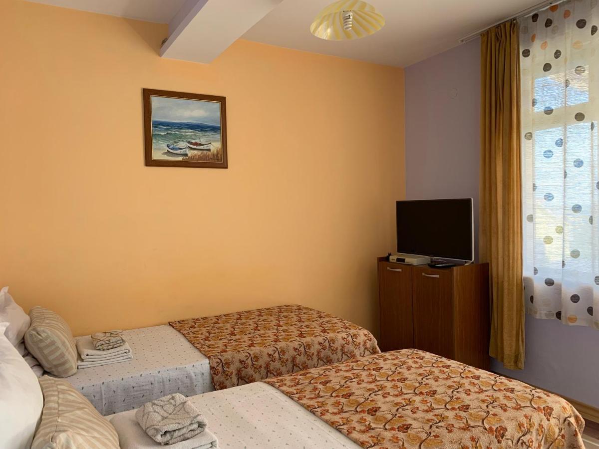 Guest House “Olesya” 奥布佐尔 外观 照片
