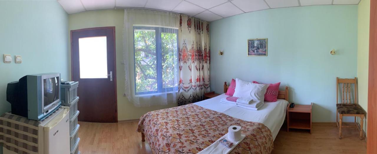 Guest House “Olesya” 奥布佐尔 外观 照片