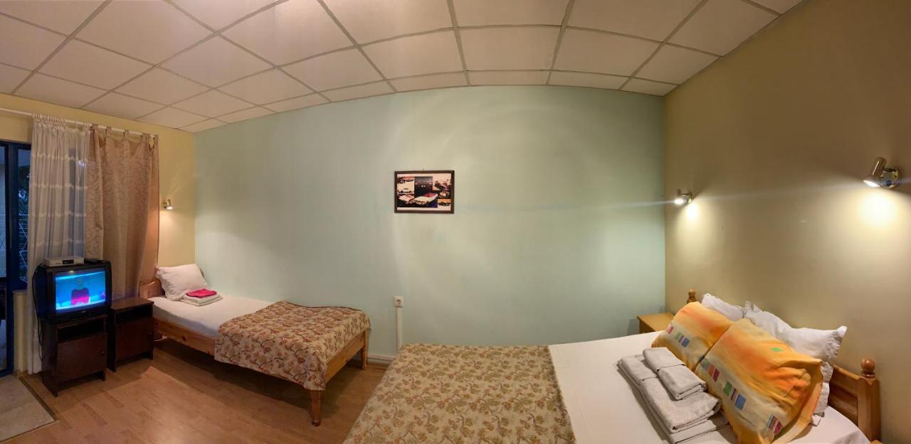 Guest House “Olesya” 奥布佐尔 外观 照片