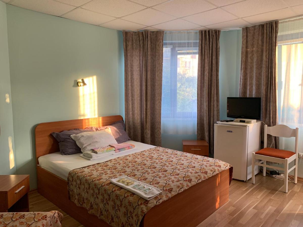 Guest House “Olesya” 奥布佐尔 外观 照片